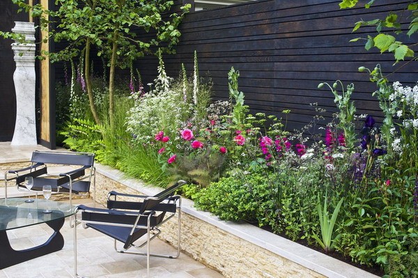 掌握這8個秘訣，小庭院也能變身大空間~